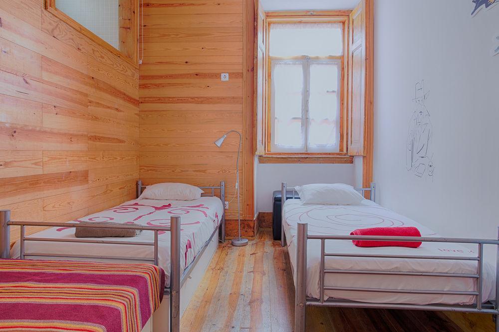 Hostal Is *